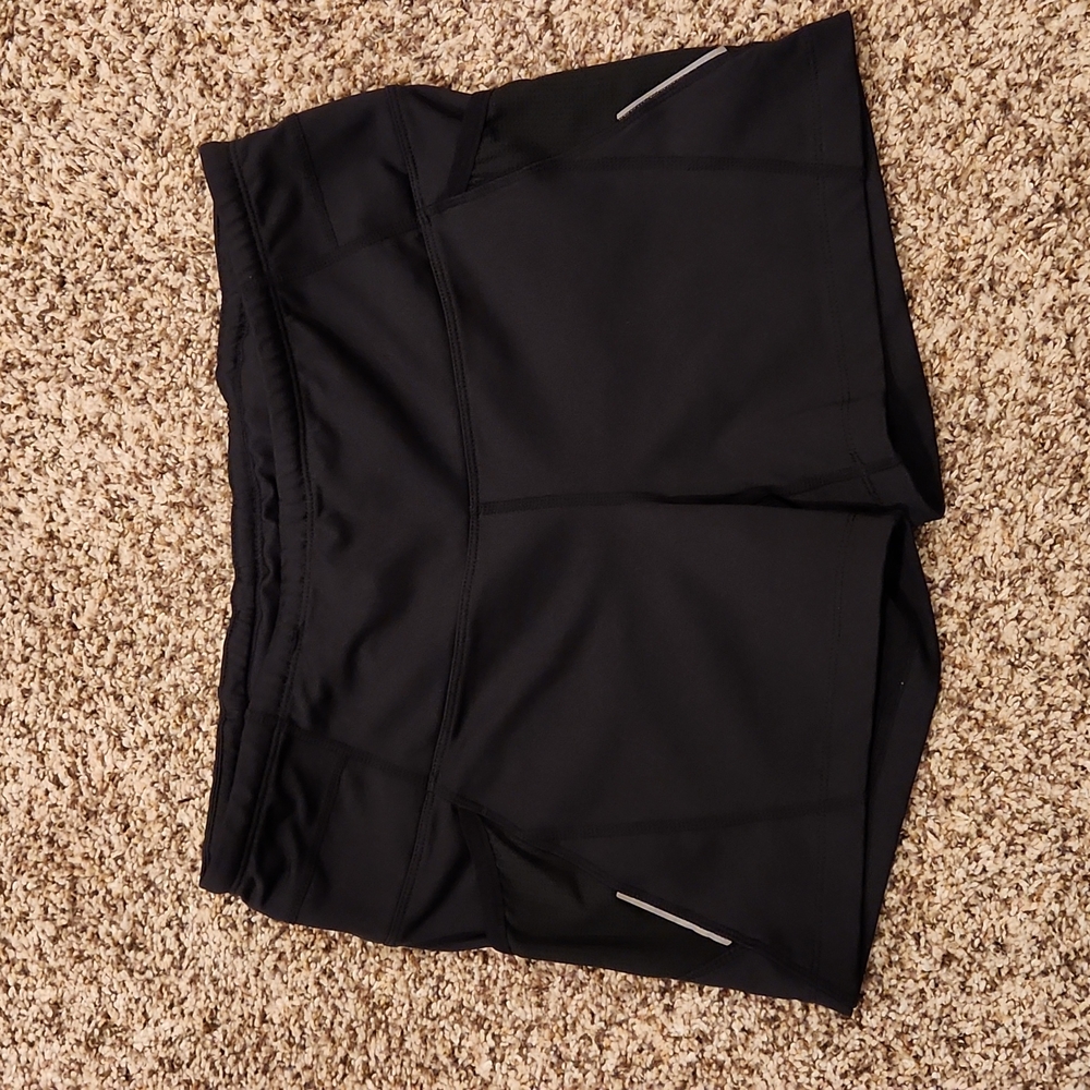 Athleta compression shorts 3"